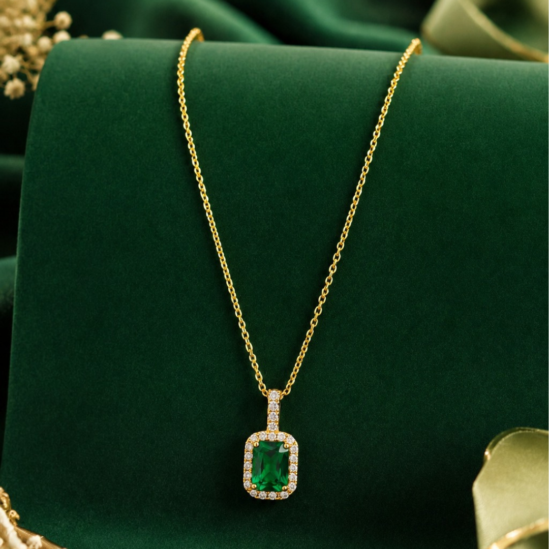 Emerald Luxe Radiance Pendant (Made With 925 Silver)