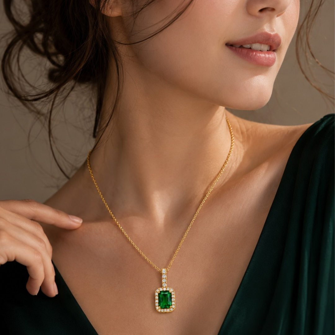 Emerald Luxe Radiance Pendant (Made With 925 Silver)